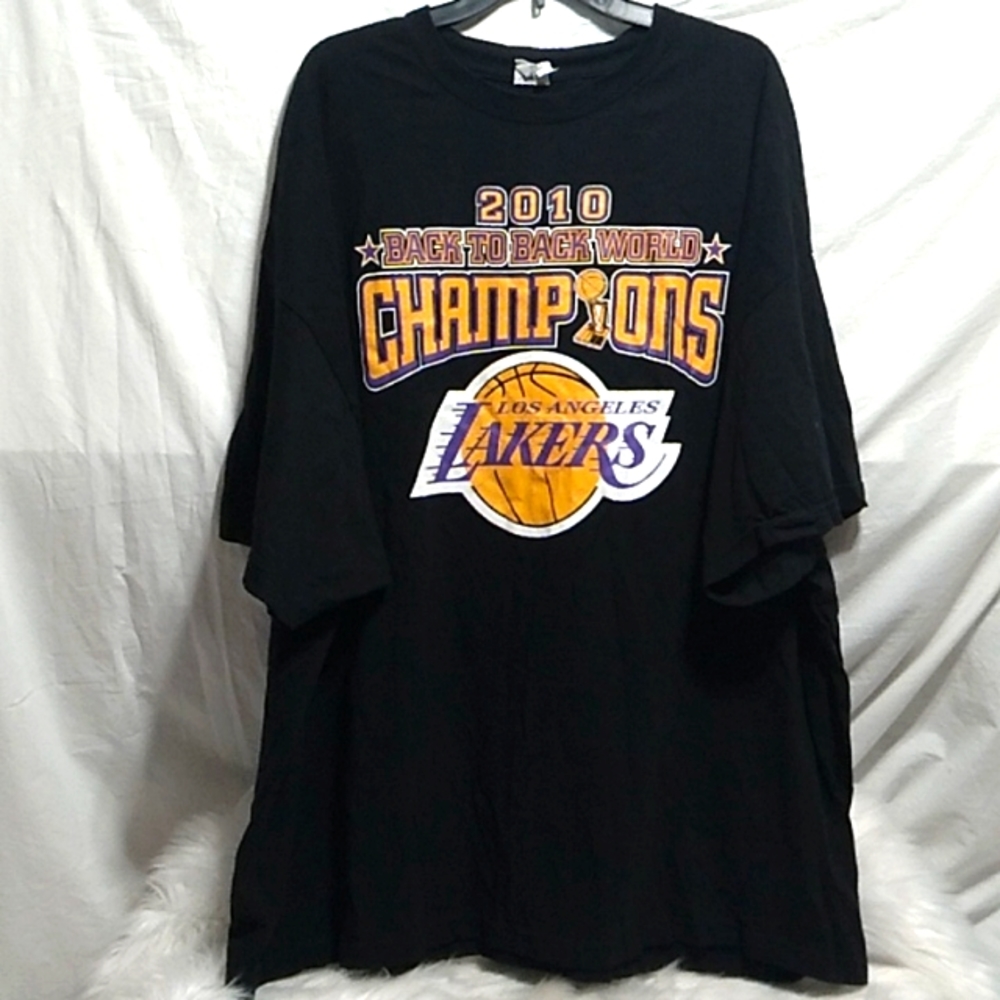 (BX17) SALE! NWOT 2010 Back To Back Los Angeles Lakers Champions Shirt